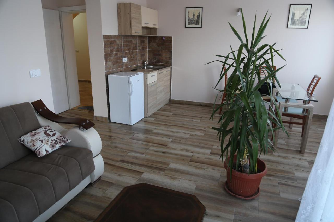 Fruskogorska Idila Apartmani Vrdnik Exterior photo