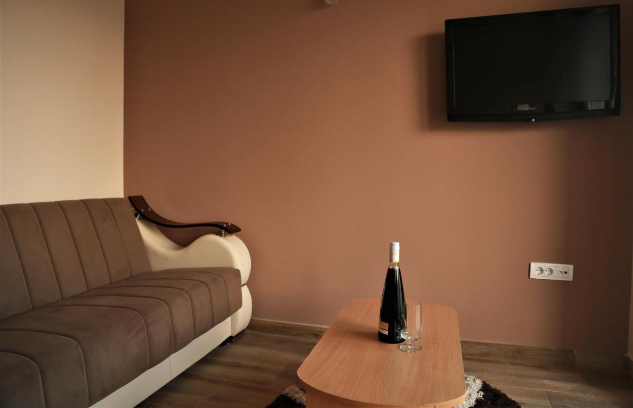 Fruskogorska Idila Apartmani Vrdnik Exterior photo